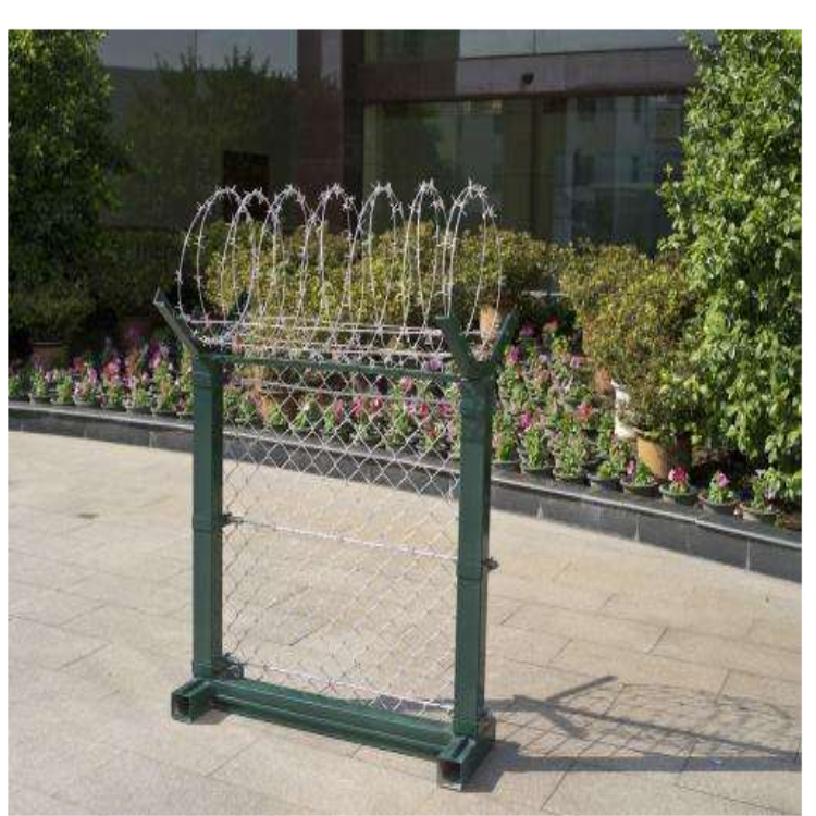 铝包钢围栏网图片3