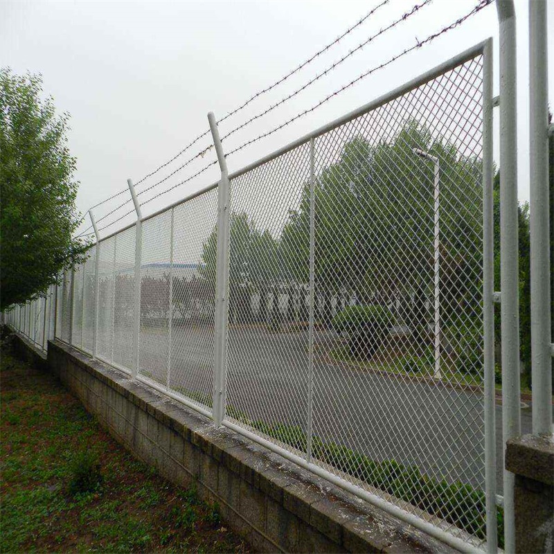 综合保税区菱形孔防护网