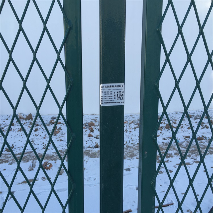 钢板网护栏网图片3