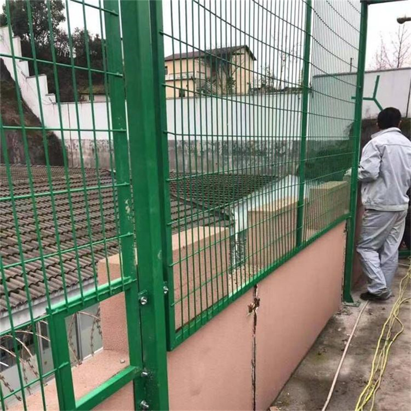 监狱金属防攀爬隔离网