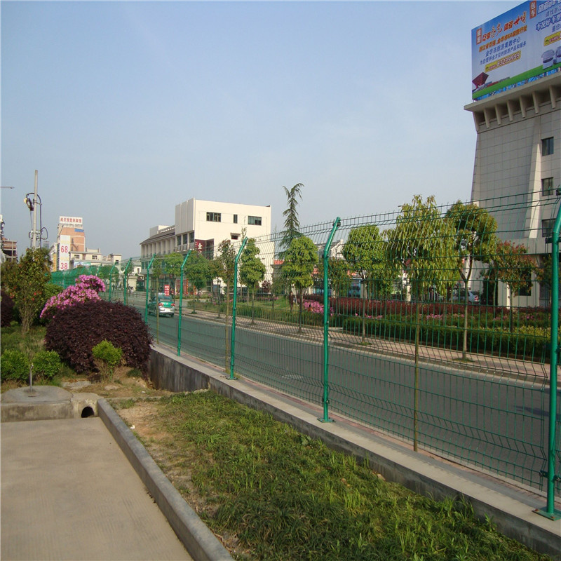 高速隔离栅图片2