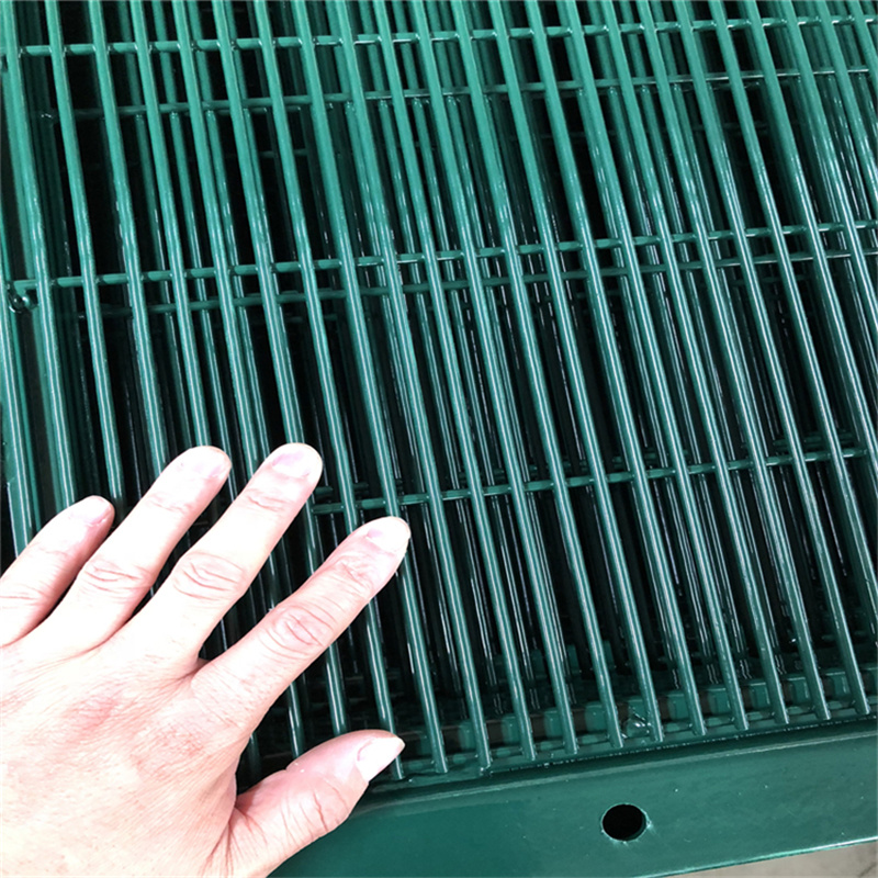 桃型柱密纹护栏网