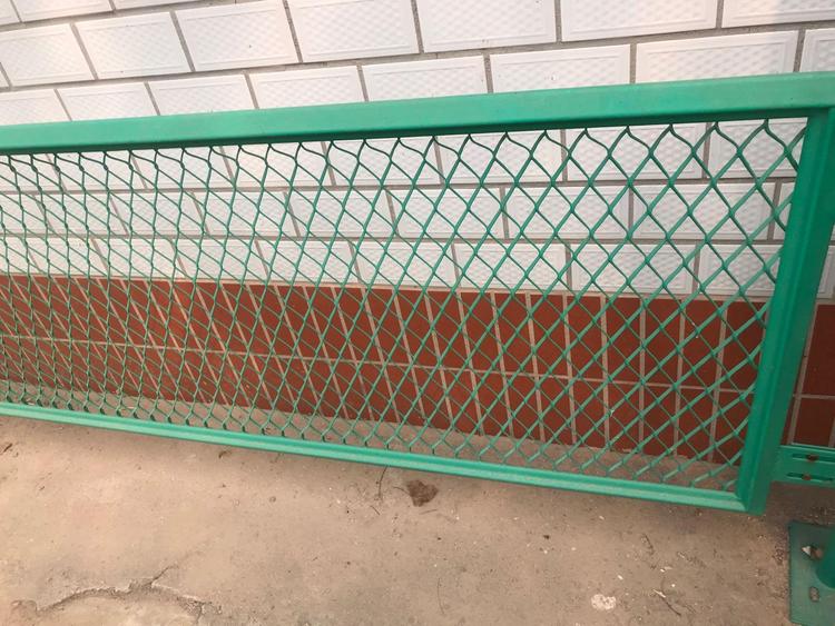钢板网护栏图片4