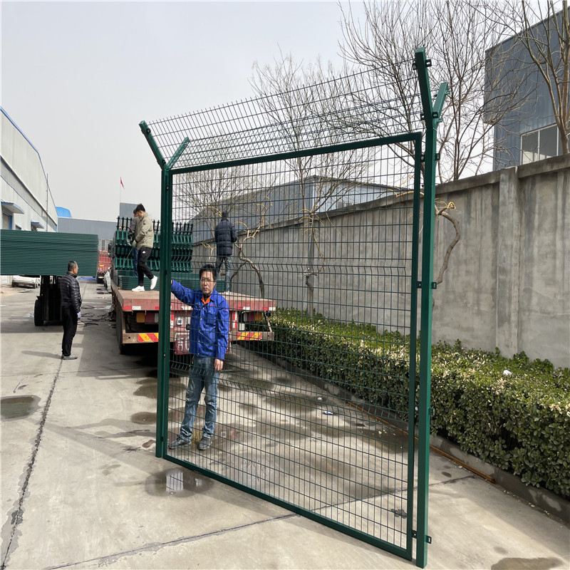 v型机场隔离网图片1