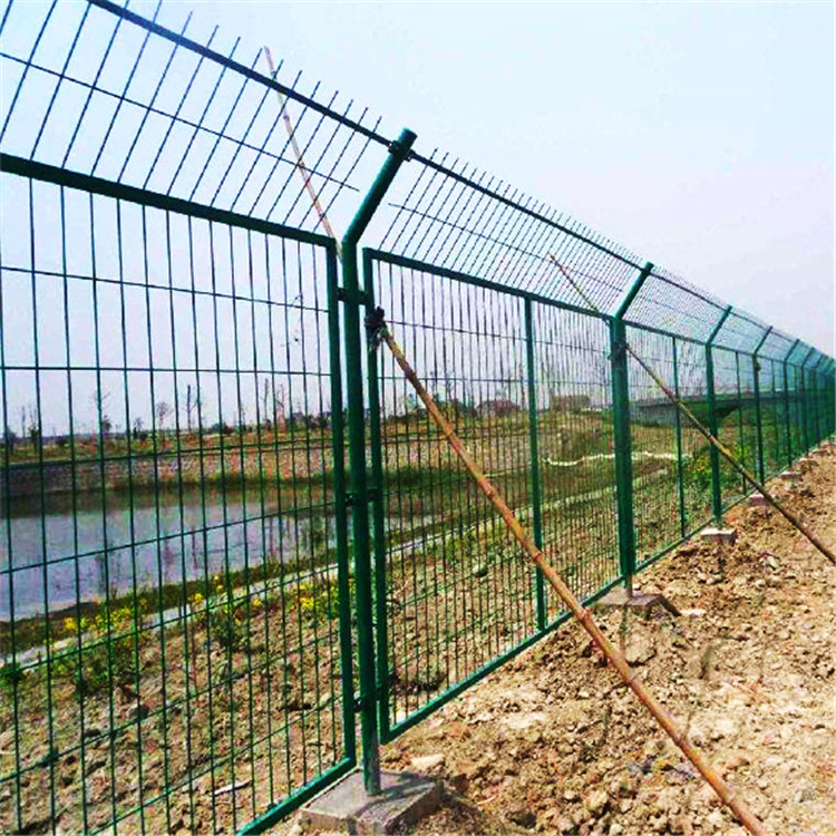 金属框架护栏图片3