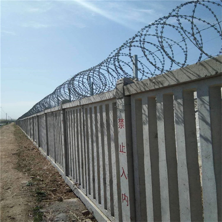 铁路刺丝滚笼图片4