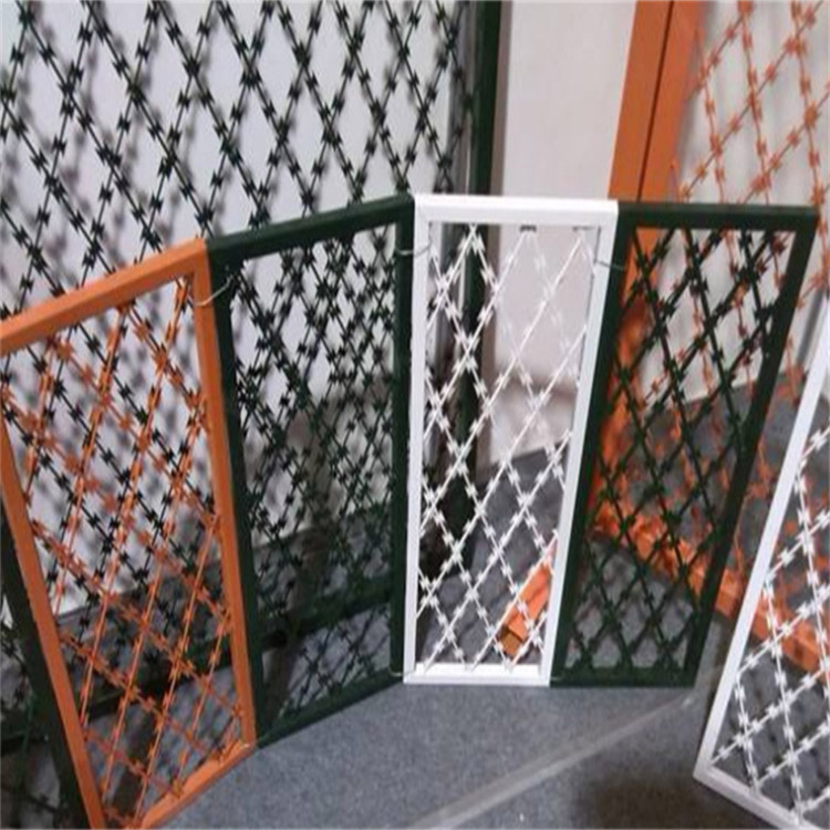 焊接刀刺网图片4