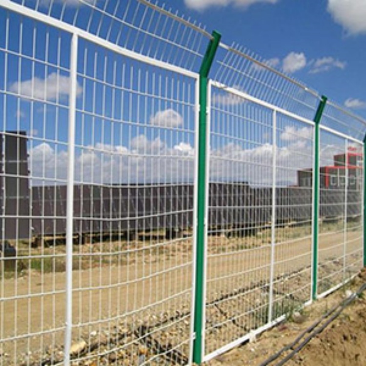 光伏厂区防护网图片3